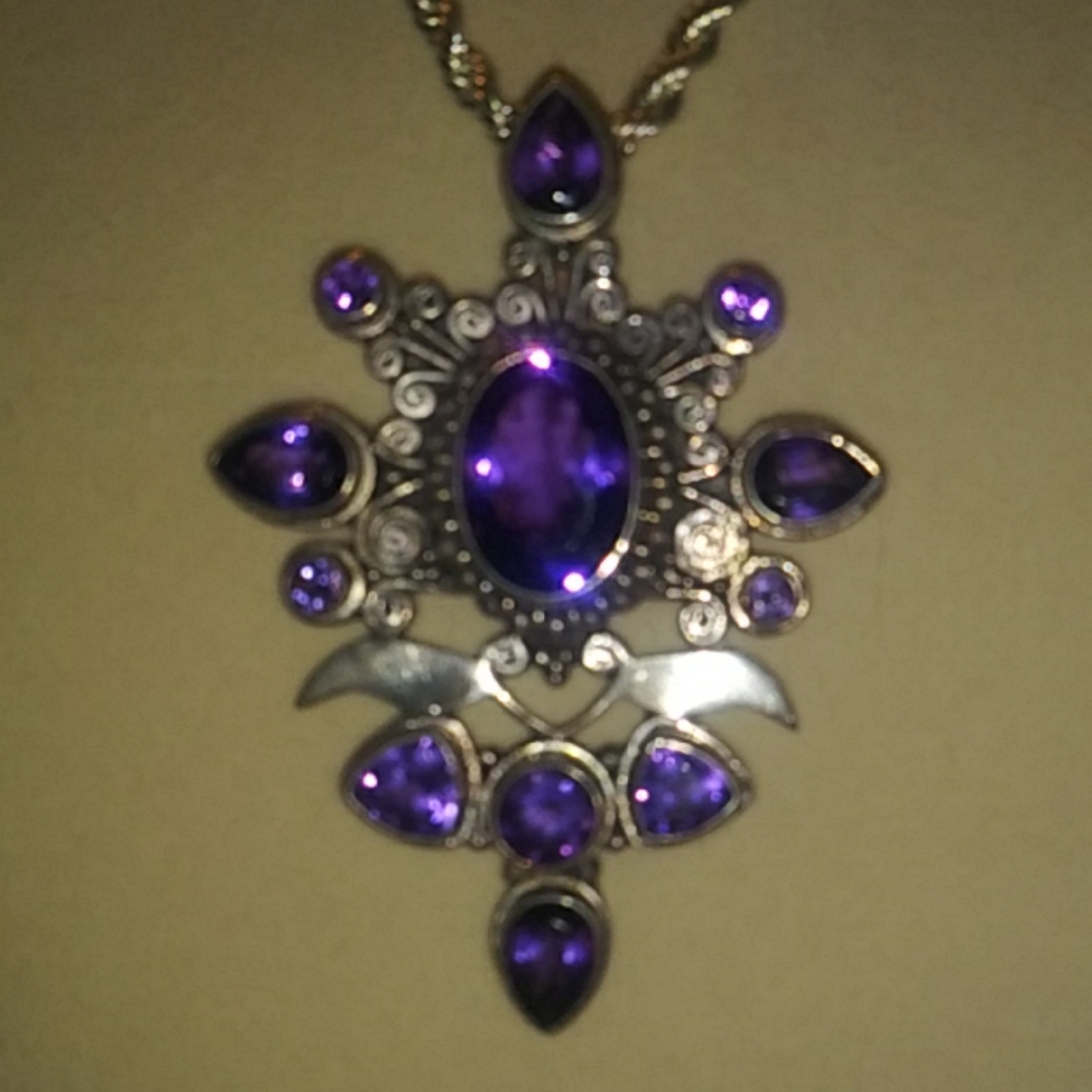 NO LONGER AVAILABLE. SILVER .925 AMETHYST PENDANT